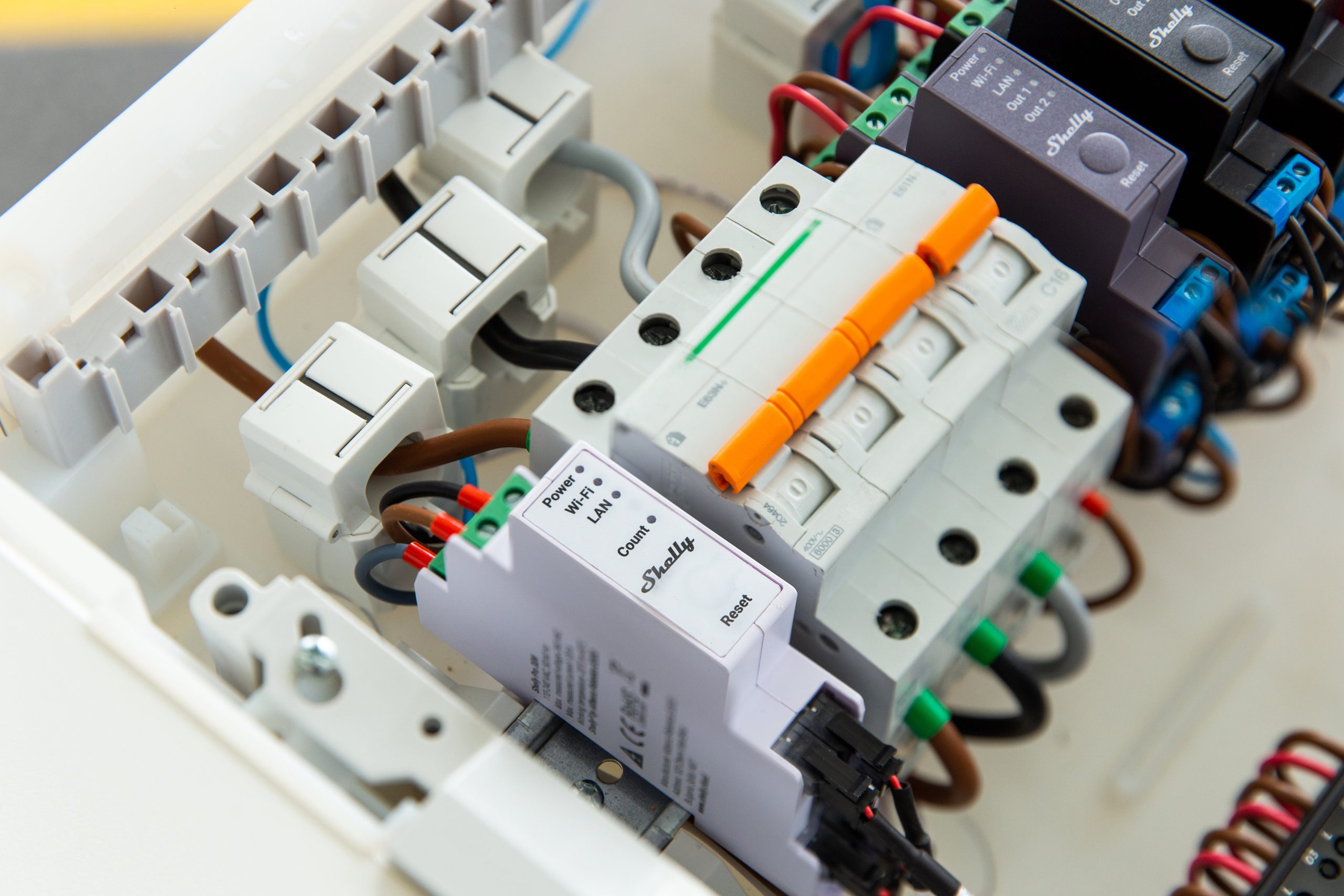 Diagrama instalación Shelly Pro 3EM 120A con Switch Add-On DIN