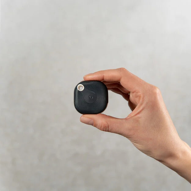 Shelly BLU Button Tough 1 — Detalle del botón y certificación IP54 resistente a golpes y agua